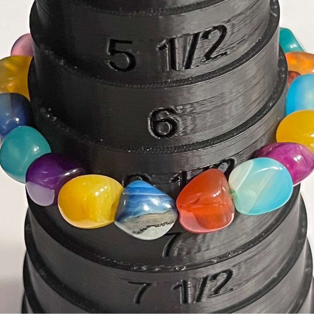 Bracelet - multicolor and -shape stones